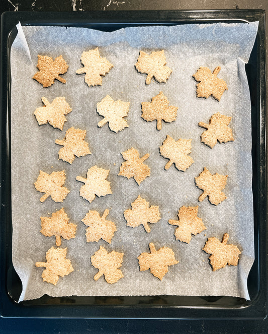 maple leaf cookies