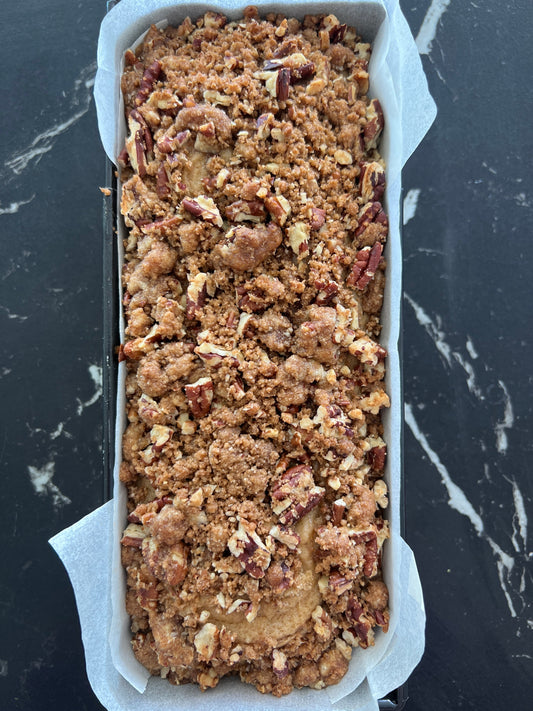 maple-pecan banana bread with its crumble